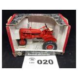 1/16 SCALE ERTL MCCORMICK FARMALL BN TRACTOR
