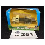 1/64 SCALE ERTL FARM TOYS FLAT BED TRUCK
