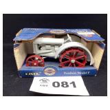1/16 SCALE ERTL FORDSON MODEL F
