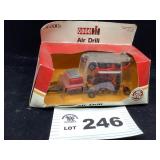 1/64 SCALE ERTL CASE IH AIR DRILL