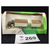 1/64 SCALE JOHN DEERE GRAIN TRUCK WITH PUP