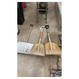 2 POLY SCOOP SHOVELS, SNOW SHOVEL