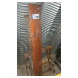 WOOD SHELF, 3 GUN RACKS