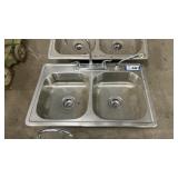 STAINLESS SINK WITH FAUCETS