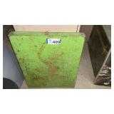 PORTABLE FOLDING TABLE