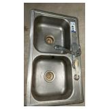 STAINLESS SINK WITH FAUCETS, 33 INCH