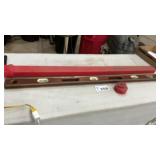 4 FOOT LEVEL WITH CASE