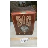 THOMAS COLLECTORS RADIO, MISSING KNOBS