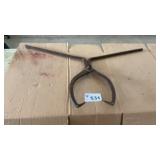 LOG CARRYING TONGS