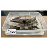 TROWELS IN LIDDED TOTE