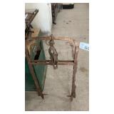 HAY CARRIES WITH PULLEY