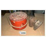 BEE SMOKER, METAL CAKE CARRIER