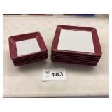 SQUARE DINNER AND DESSERT PLATES