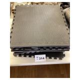 RUBBER PAD SNAP TOGETHER EXCERCISE FLOORING