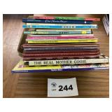 BOOKS - VINTAGE MOTHER GOOSE