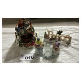 CHRISTMAS ITEMS, MUSIC BOX