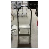 ALUMINUM STEP STOOL