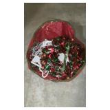 CHRISTMAS WREATHS, LIGHTED DISPLAYS