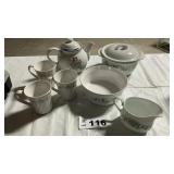 CORELLE DISHES, TEAPOT