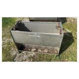 FEEDER, 15 x 34, 24 TALL