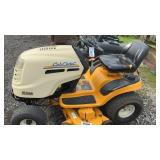 CUB CADET LT1045 GARDEN TRACTOR, RUNS GREAT, NEW