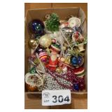 VINTAGE CHRISTMAS DECORATIONS