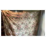 VINTAGE HEAVY QUILT. FULL SZ