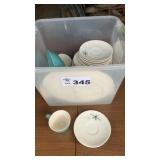 VINTAGE SALEM CHINA CO ' NORTH STAR' PATTERN 6 p