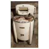 VINTAGE SPEED QUEEN WASHER