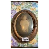 VINTAGE BUBBLE FRAME PICTURE