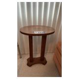 OVAL OAK TABLE 24 inch tall