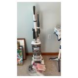 SHARK VACUUM CLEANER