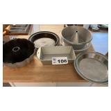 BAKING PANS