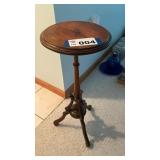 ROUND PLANT STAND 30 inches tall