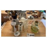 KITCHEN ITEMS, SCALE, COOKING OIL PITCHER, OTHER