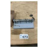 2 HOLE PUNCH
