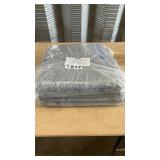 5 MOVING BLANKETS, NIB