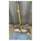 DUST MOPS