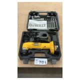 DEWALT RIGHT ANGLE DRILL WBATTERY AND CHARGER