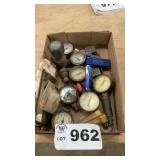 TORCH REGULATOR, GAUGES