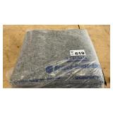 5 MOVING BLANKETS, NIB