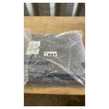 5 MOVING BLANKETS, NIB