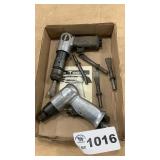 2 PNEUMATIC ZIP GUNS AND BITS