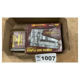 ARROWHEAD STAPLE GUN, NIB