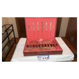 ROGERS BROS, FLATWARE SET