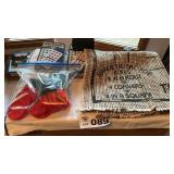 DOMINOES, SCRABBLE FLASH, CHECKERS