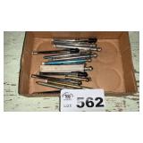 ASSORTMENT OF TIRE GAUGES