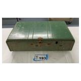 COLEMAN CAMP STOVE