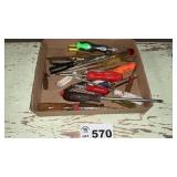 ASSORTED SCREWDRIVERS