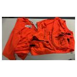 HOODED SWEATSHIRT AND VEST, SIZE LARGE